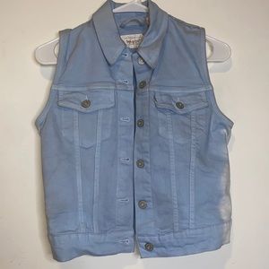 Levi’s size s blue and white denim distressed vest